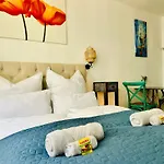 Aycatcherhomes - Orion Boutique Pt Old Town Marburg